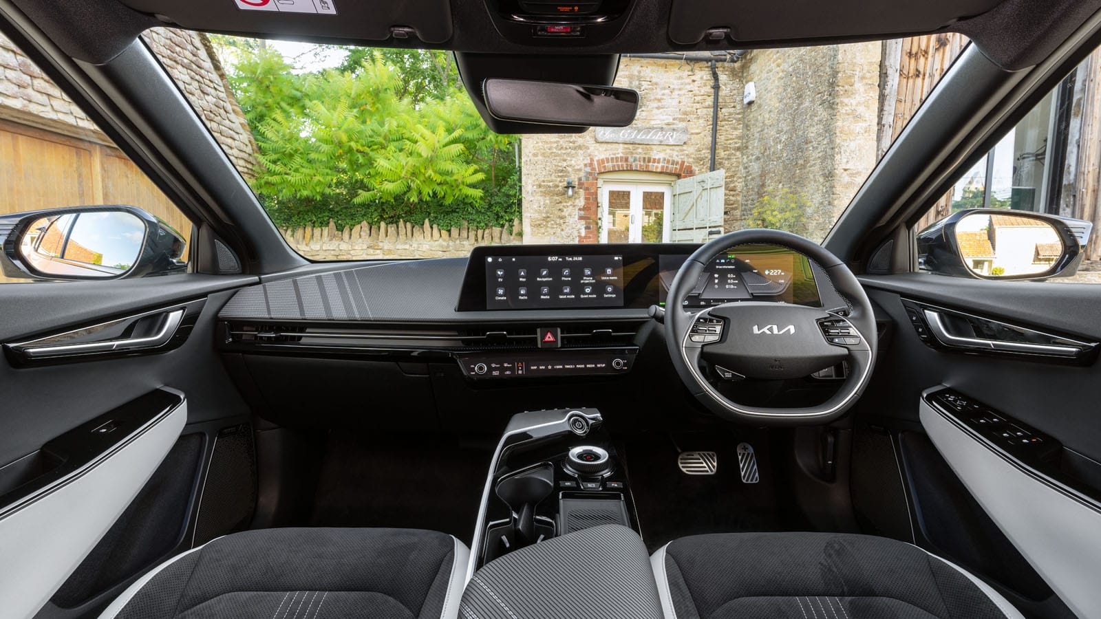 Kia EV6 Interior Layout & Technology Top Gear